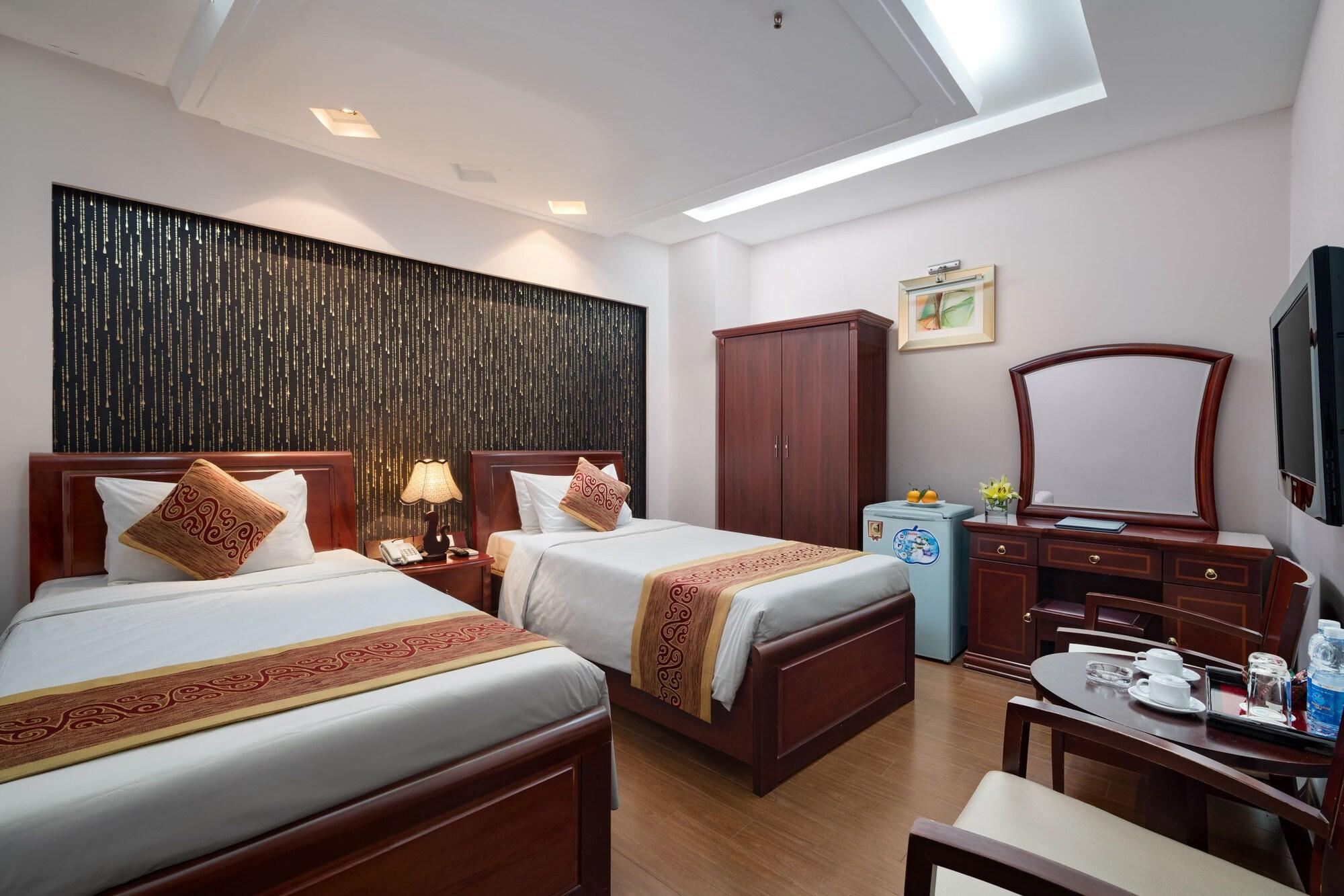 Lakeside Palace Hotel Hanoi Esterno foto