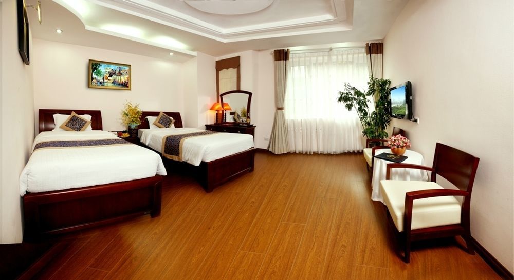 Lakeside Palace Hotel Hanoi Esterno foto