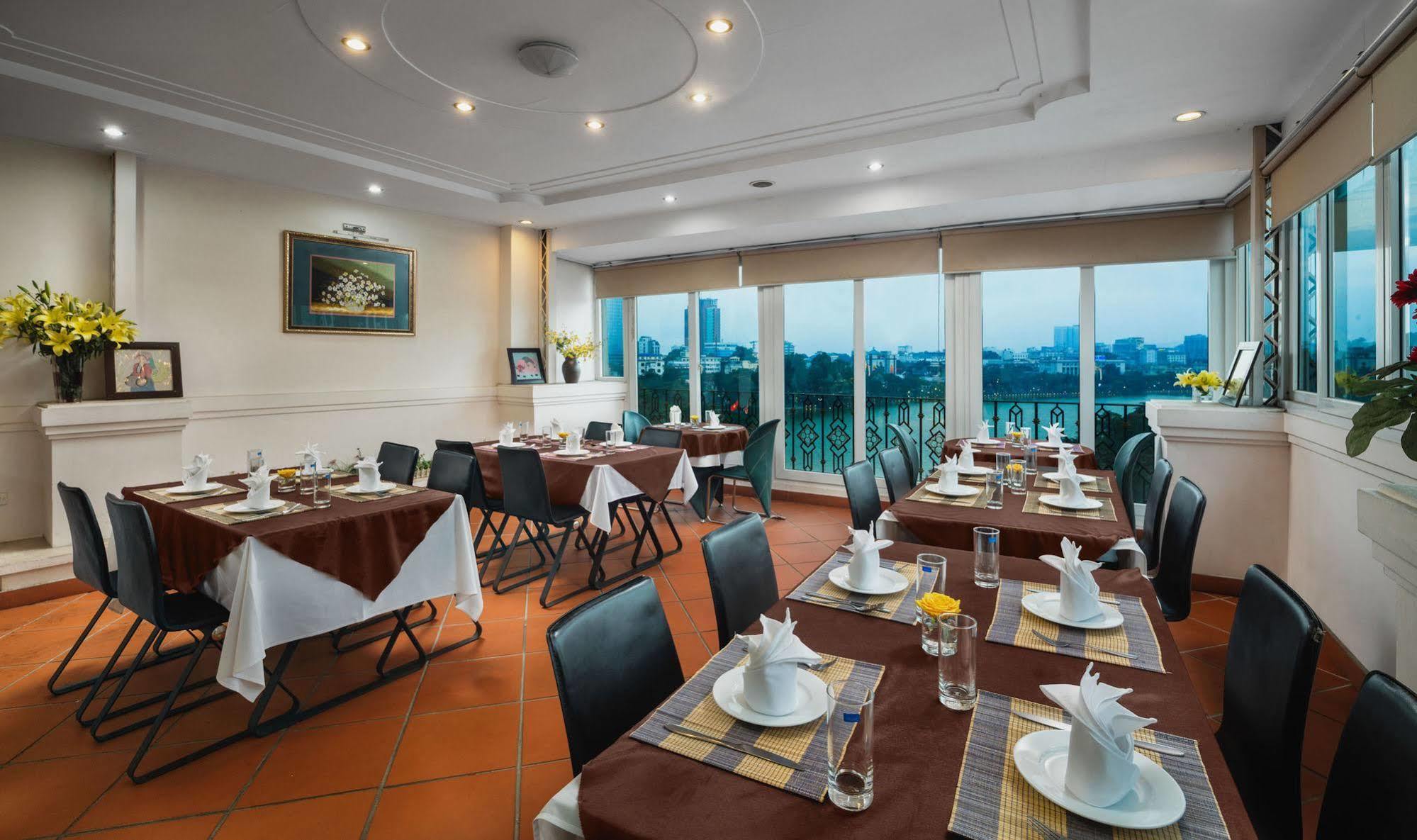 Lakeside Palace Hotel Hanoi Esterno foto